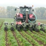 Strip-till technologie - cesta ke snížení nákladů Strip-till technologie - cesta ke snížení nákladů