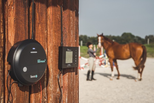 Produkty chytr&eacute; farmy RF gener&aacute;tor a&nbsp;centr&aacute;ln&iacute; ovl&aacute;dac&iacute; gateway