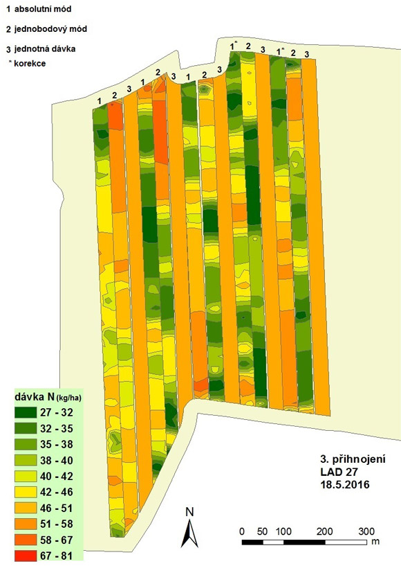 Precizn&iacute; zemědělstv&iacute; Modern&iacute; technologie, kter&eacute; přin&aacute;&scaron;&iacute; dne&scaron;n&iacute; doba spojen&aacute; s&nbsp;rychl&yacute;m rozvojem v&yacute;početn&iacute; a&nbsp;komunikačn&iacute; techniky, přin&aacute;&scaron;&iacute; do zemědělsk&eacute; prvov&yacute;roby možn&aacute; největ&scaron;&iacute; revoluci od vyn&aacute;lezu uměl&yacute;ch hnojiv a&nbsp;prvn&iacute;ch pesticidů. Precizn&iacute; zemědělstv&iacute; nab&iacute;z&iacute; cestu pro dal&scaron;&iacute; rozvoj odvětv&iacute;. Nemůžeme od něj čekat skokov&eacute; zv&yacute;&scaron;en&iacute; v&yacute;nosov&eacute; &uacute;rovně, kter&eacute; přinesly v&yacute;&scaron;e zm&iacute;něn&eacute; objevy, ale sp&iacute;&scaron;e stabilizaci, udržen&iacute; v&yacute;nosů při současn&eacute;m sn&iacute;žen&iacute; vstupů nebo vět&scaron;&iacute; důraz na ekologičnost a&nbsp;ekonomiku produkce. Proces postupn&yacute;ch změn prob&iacute;h&aacute; v&nbsp;běžn&eacute; zemědělsk&eacute; praxi již několik let a&nbsp;poč&aacute;tky můžeme spojovat s&nbsp;prvn&iacute;m nasazen&iacute;m GPS navigac&iacute; na traktorech nebo senzorů průběžně monitoruj&iacute;c&iacute;ch v&yacute;nos při sklizni skl&iacute;zec&iacute; ml&aacute;tičkou. Tyto technologie dnes již považujeme za samozřejmost a&nbsp;nikoho př&iacute;li&scaron; neudivuj&iacute;. Dal&scaron;&iacute; technick&eacute; prostředky jsou pr&aacute;vě teď zav&aacute;děny do v&yacute;roby nebo prob&iacute;h&aacute; jejich v&yacute;voj a&nbsp;testov&aacute;n&iacute; ve v&yacute;zkumn&yacute;ch instituc&iacute;ch.  N-senzory Již del&scaron;&iacute; dobu jsou dostupn&eacute; i&nbsp;takzvan&eacute; N-senzory. Tato zař&iacute;zen&iacute; při um&iacute;stěn&iacute; na traktor, umožňuj&iacute; na z&aacute;kladě rozd&iacute;ln&eacute; odrazivosti porostu vyhodnotit z&aacute;sobenost porostu dus&iacute;kem a&nbsp;n&aacute;sledně dle potřeby rostliny změnit aplikačn&iacute; d&aacute;vku dus&iacute;kat&eacute;ho hnojiva. Ač je tato technologie zemědělcům k&nbsp;dispozici již d&eacute;le než deset let, jej&iacute;mu &scaron;ir&scaron;&iacute;mu využit&iacute; br&aacute;nila vysok&aacute; cena i&nbsp;technick&aacute; nespolehlivost a&nbsp;př&iacute;padně men&scaron;&iacute; robustnost predikčn&iacute;ch modelů.  Od loňsk&eacute;ho roku je v&nbsp;ČR prostřednictv&iacute;m společnosti AGROTEC dostupn&aacute; nov&aacute; generace plodinov&yacute;ch senzorů od německ&eacute; společnosti Fritzmeier s&nbsp;n&aacute;zvem ISARIA. ISARIA nab&iacute;z&iacute; nov&yacute; komfort pr&aacute;ce s&nbsp;možnost&iacute; pracovat po cel&yacute; den d&iacute;ky aktivn&iacute;mu přisvětlov&aacute;n&iacute; sn&iacute;man&eacute; plochy. Princip měřen&iacute; je založen na sn&iacute;m&aacute;n&iacute; spektr&aacute;ln&iacute;ch vlastnost&iacute; porostu v&nbsp;předem definovan&yacute;ch vlnov&yacute;ch d&eacute;lk&aacute;ch. Na z&aacute;kladě toho je pak stanoven vegetačn&iacute; index a&nbsp;stupeň pokryvnosti půdy.  U&nbsp;star&scaron;&iacute;ch typů plodinov&yacute;ch senzorů, z&aacute;visl&yacute;ch na denn&iacute;m světle, doch&aacute;zelo k&nbsp;probl&eacute;mům při přechodu ze světla do st&iacute;nu a&nbsp;použit&iacute; v&nbsp;noci bylo nemožn&eacute;. Nav&iacute;c je obsluha musela při každ&eacute;m př&iacute;jezdu na pozemek kalibrovat na z&aacute;kladě ručn&iacute;ho měřen&iacute; obsahu chlorofylu v&nbsp;listech plodiny, což bylo značně zdlouhav&eacute; a&nbsp;v konečn&eacute;m v&yacute;sledku to vedlo k&nbsp;odstaven&iacute; senzoru na farmě v&nbsp;gar&aacute;ži.   Syst&eacute;m ISARIA ISARIA naproti tomu m&aacute; instalov&aacute;ny světeln&eacute; diody, kter&eacute; přisvěcuj&iacute; sn&iacute;man&yacute; porost. T&iacute;m je nez&aacute;visl&aacute; na aktu&aacute;ln&iacute; světeln&eacute; situaci. Společnost Fritzmeier nav&iacute;c ve spojen&iacute; s&nbsp;Technickou univerzitou v&nbsp;Mnichově vyvinula režim naz&yacute;van&yacute; jako &bdquo;absolutn&iacute; m&oacute;d&ldquo;. V&nbsp;dan&eacute;m režimu je možn&eacute; kombinovat online sn&iacute;man&aacute; data s&nbsp;vložen&yacute;mi mapov&yacute;mi podklady. Do termin&aacute;lu zař&iacute;zen&iacute; je možn&eacute; vkl&aacute;dat mapy v&yacute;nosov&eacute;ho potenci&aacute;lu, kter&eacute; rozčleňuj&iacute; každ&yacute; pozemek na několik z&oacute;n s&nbsp;různou v&yacute;nosovou &uacute;rovn&iacute;. Tyto mapy jsou vytvořeny za pomoci družicov&yacute;ch sn&iacute;mků vyhodnocuj&iacute;c&iacute;ch pokryvnost porostu za několik předchoz&iacute;ch let. Po jejich instalaci termin&aacute;l porovn&aacute;v&aacute; &uacute;daje ze senzorů s&nbsp;mapou a&nbsp;určuje aplikovanou d&aacute;vku. T&iacute;m se eliminuje zbytečn&eacute; vyhnojov&aacute;n&iacute; neproduktivn&iacute;ch m&iacute;st pozemků. Naopak nej&uacute;rodněj&scaron;&iacute; č&aacute;sti pole mohou dostat vy&scaron;&scaron;&iacute; d&aacute;vku hnojiva, ale pouze v&nbsp;př&iacute;padě, že senzor vyhodnot&iacute; nedostatek dus&iacute;ku v&nbsp;porostu. Živiny se tak dostanou předev&scaron;&iacute;m do m&iacute;st, kde mohou b&yacute;t efektivněji využity rostlinami a&nbsp;neunikaj&iacute; zbytečně do vzduchu nebo podzemn&iacute;ch vod.  Pokusy s&nbsp;variabiln&iacute;m hnojen&iacute;m Od roku 2015 je ISARIA testov&aacute;na v&nbsp;ČR na několika zemědělsk&yacute;ch podnic&iacute;ch za &uacute;časti Česk&eacute; zemědělsk&eacute; univerzity v&nbsp;Praze a&nbsp;Mendelovy univerzity v&nbsp;Brně. Pokusy s&nbsp;variabiln&iacute;m hnojen&iacute;m ozim&eacute; p&scaron;enice prob&iacute;haj&iacute; např&iacute;klad na pozemc&iacute;ch Zemědělsk&eacute;ho družstva Křečhoř, kde bylo měřen&iacute; vedeno t&yacute;mem Doc. Milana Kroul&iacute;ka z&nbsp;ČZU. Dle jejich v&yacute;sledků byl zaznamen&aacute;n n&aacute;růst v&yacute;nosu oproti kontrole (hnojen&eacute; jednotnou d&aacute;vkou) o&nbsp;0,16 t/ha pro jednobodovou kalibraci a&nbsp;0,12 t/ha pro absolutn&iacute; kalibraci. Tento růst v&yacute;nosu je dle v&yacute;nosov&eacute; mapy tvořen předev&scaron;&iacute;m m&iacute;sty s&nbsp;vy&scaron;&scaron;&iacute;m v&yacute;nosov&yacute;m potenci&aacute;lem, kter&eacute; na variabiln&iacute; aplikaci reaguj&iacute; logicky l&eacute;pe. V&nbsp;konečn&eacute;m hodnocen&iacute; byly rozd&iacute;ly v&nbsp;aplikovan&eacute;m množstv&iacute; hnojiva zanedbateln&eacute; a&nbsp;ekonomick&yacute; př&iacute;nos nov&eacute; technologie tedy byl v&nbsp;&uacute;rovni okolo 500,- Kč/ha. Ve sklizňov&eacute;m roce 2016 byla ISARIA zkou&scaron;ena tak&eacute; na pozemc&iacute;ch společnosti AGRA Řisuty s.r.o. na Sl&aacute;nsku. Byl vybr&aacute;n jeden testovac&iacute; pozemek, pro kter&yacute; byly vytvořeny mapy v&yacute;nosov&eacute;ho potenci&aacute;lu, aby bylo možn&eacute; vyzkou&scaron;et Absolutn&iacute; m&oacute;d, tedy již v&yacute;&scaron;e zm&iacute;něn&eacute; spojen&iacute; senzoru s&nbsp;mapov&yacute;m podkladem. Porost na pokusn&eacute;m pozemku byl v&scaron;ak bohužel značně po&scaron;kozen divok&yacute;mi prasaty a&nbsp;v konečn&eacute;m v&yacute;sledku byl tedy pokus posouzen jako nevyhodnotiteln&yacute;.  Praktick&eacute; zku&scaron;enosti Kromě testovac&iacute;ho pozemku bylo na podniku s&nbsp;pomoc&iacute; syst&eacute;mu ISARIA vyhnojeno 280 ha při produkčn&iacute;m hnojen&iacute; p&scaron;enice. Senzor byl připojen k&nbsp;soupravě traktoru New Holland T7.260 s&nbsp;rozmetadlem Amazone ZA-TS Profis Hydro 4200. Obsluhou t&eacute;to soupravy je zku&scaron;en&yacute; řidič Petr Dragoun, kter&yacute; se v&nbsp;podniku specializuje na aplikaci miner&aacute;ln&iacute;ch a&nbsp;statkov&yacute;ch hnojiv. Ten se podělil o&nbsp;sv&eacute; zku&scaron;enosti s&nbsp;použ&iacute;v&aacute;n&iacute;m technologie ISARIA.  Jak se s&nbsp;Isari&iacute; pracovalo? Pracovalo se s&nbsp;n&iacute; velmi dobře. Ve chv&iacute;li, kdy je v&scaron;e nastaven&eacute;, tak je to velmi snadn&eacute;. Stač&iacute; přijet na pole, rozložit &bdquo;tykadla&ldquo; a&nbsp;jezdit. Naaplikoval jsem s&nbsp;n&iacute; v&nbsp;průběhu několika dn&iacute; asi 160 ha v&nbsp;jednobodov&eacute;m m&oacute;du (bez mapov&eacute;ho podkladu), 30 ha v&nbsp;absolutn&iacute;m m&oacute;du na pokusn&eacute;m pozemku a&nbsp;pak v&nbsp;r&aacute;mci služby asi 90 ha u&nbsp;sousedn&iacute;ho soukrom&eacute;ho zemědělce pana Křečka. Ten chtěl Isarii tak&eacute; vyzkou&scaron;et a&nbsp;připravil si vlastn&iacute; podkladov&eacute; mapy, kter&eacute; vytvořil na z&aacute;kladě v&yacute;nosov&yacute;ch dat ze skl&iacute;zec&iacute; ml&aacute;tičky.  Jak n&aacute;ročn&aacute; byla př&iacute;prava zař&iacute;zen&iacute;? Cel&aacute; Isarie při&scaron;la na paletě rozebran&aacute; v&nbsp;dřevěn&eacute; bedně. Složen&iacute; a&nbsp;zapojen&iacute; nebylo nijak složit&eacute;, i&nbsp;s nasazen&iacute;m konzole na předn&iacute; z&aacute;važ&iacute; trvalo asi 40 min, a&nbsp;to jsme to dělali poprv&eacute; v&nbsp;životě. Mysl&iacute;m, že teď už bychom to mohli m&iacute;t hotov&eacute; tak za 20 min. Prvotn&iacute; nastaven&iacute; bylo pro mne docela složitěj&scaron;&iacute;, ale když jsem si nevěděl rady, zavolal jsem Ing. Tr&aacute;vn&iacute;čkovi z&nbsp;Agrotecu a&nbsp;ten mne po telefonu navedl a&nbsp;společn&yacute;mi silami jsme to zvl&aacute;dli. Komunikace mezi traktorem, senzorem a&nbsp;rozmetadlem fungovala dobře, jenom prvn&iacute; sp&aacute;rov&aacute;n&iacute; bylo trochu složitěj&scaron;&iacute;. Samozřejmě zase jsme to dělali poprv&eacute; v&nbsp;životě, a&nbsp;když jsem s&nbsp;t&iacute;m teď už nějakou dobu pracoval, tak je to mnohem snaz&scaron;&iacute;. Kalibrace se prov&aacute;d&iacute; během j&iacute;zdy zcela sama automaticky, takže po sestaven&iacute; a&nbsp;připojen&iacute; jsme mohli ihned vyrazit aplikovat.  Byly nějak&eacute; probl&eacute;my při aplikaci, např&iacute;klad na kraj&iacute;ch pozemku, změn&aacute;ch světla a&nbsp;st&iacute;nu nebo změn&aacute;ch porostu? I&nbsp;na okraj&iacute;ch pozemku funguje senzor stejně jako kdekoliv jinde, stejně tak nebyl probl&eacute;m ani při změn&aacute;ch světla nebo s&nbsp;fungov&aacute;n&iacute;m v&nbsp;noci. Isarie pr&yacute; děl&aacute; dva tis&iacute;ce sn&iacute;mků za vteřinu, proto ani nen&iacute; nijak omezena pracovn&iacute; rychlost&iacute; a&nbsp;jezdil jsem s&nbsp;n&iacute; asi 25 km/h, stejně jako při norm&aacute;ln&iacute; aplikaci. I&nbsp;rychlost s&nbsp;jakou se měn&iacute; d&aacute;vka je prakticky okamžit&aacute;, alespoň podle &uacute;dajů na termin&aacute;lu, kter&yacute; během j&iacute;zdy zobrazuje v&scaron;echny důležit&eacute; informace od d&aacute;vky až po vykreslen&iacute; aplikačn&iacute; mapy. Co trochu zlobilo, byl sign&aacute;l GPS. Ten se občas v&nbsp;bl&iacute;zkosti lesa ztr&aacute;cel. P&aacute;rkr&aacute;t se tak&eacute; stalo, že se cel&eacute; zař&iacute;zen&iacute; zaseklo a&nbsp;musel jsem ho restartovat. Tento probl&eacute;m byl pr&yacute; způsoben&yacute; prototypem termin&aacute;lu, kter&yacute; jsme měli k&nbsp;dispozici, a&nbsp;na běžně dod&aacute;van&eacute;m by se to st&aacute;vat nemělo. Z&aacute;vady jsme ře&scaron;ili př&iacute;mo s&nbsp;v&yacute;voj&aacute;řem z&nbsp;Fritzmeieru, kter&yacute; osobně přijel z&nbsp;Německa pomoci s&nbsp;vyladěn&iacute;m.  Jak&aacute; byla manipulace se zař&iacute;zen&iacute;m při přejezdech a&nbsp;při aplikaci? Manipulace při přejezdech byla bezprobl&eacute;mov&aacute;, ale člověk si mus&iacute; v&iacute;c d&aacute;vat pozor, aby to někde neutrhnul o&nbsp;větve. Přece jenom je zař&iacute;zen&iacute; sbalen&eacute; pro přepravu docela vysoko. Sbalen&iacute; a&nbsp;rozbalen&iacute; trv&aacute; jenom p&aacute;r vteřin a&nbsp;ovl&aacute;d&aacute; se př&iacute;mo na ovl&aacute;dac&iacute;m tabletu, takže člověk nemus&iacute; ani vyl&eacute;zt z&nbsp;traktoru. Při aplikaci bylo v&nbsp;na&scaron;&iacute; soupravě trochu ne&scaron;ťastn&eacute;, že když jsem seděl opřen&yacute; v&nbsp;sedačce, tak byly konce konzole se senzory skryt&eacute; za sloupky. Z&nbsp;toho důvodu byl docela probl&eacute;m při těsn&eacute;m proj&iacute;žděn&iacute; okolo sloupů a&nbsp;stromů, kde jsem si musel d&aacute;vat vět&scaron;&iacute; pozor.  Co zad&aacute;v&aacute;n&iacute; d&aacute;vky? To n&aacute;s na zač&aacute;tku trochu zm&aacute;tlo, protože na rozd&iacute;l od standardn&iacute;ho termin&aacute;lu rozmetadla se d&aacute;vka zad&aacute;v&aacute; v&nbsp;požadovan&eacute; d&aacute;vce čist&eacute; živiny na hektar. Respektive se nastav&iacute; maxim&aacute;ln&iacute; a&nbsp;minim&aacute;ln&iacute; d&aacute;vku čist&eacute;ho dus&iacute;ku a&nbsp;termin&aacute;l pak v&nbsp;tomto rozmez&iacute; d&aacute;vkuje hnojivo podle dat, kter&aacute; aktu&aacute;lně dost&aacute;v&aacute; ze senzorů. My jsme h&aacute;zeli UreaStabil při nastaven&yacute;ch limitech d&aacute;vky min. 78,2 kg N/ha a&nbsp;max. 115 kg N/ha. To přepoč&iacute;t&aacute;v&aacute;n&iacute; nebylo &uacute;plně komfortn&iacute;.  Z&aacute;věr Celkov&yacute; dojem ze syst&eacute;mu ISARIA je tedy v&nbsp;podniku AGRA Řisuty s.r.o. určitě kladn&yacute; a&nbsp;vliv variabiln&iacute;ho hnojen&iacute; bude hodnocen ve spolupr&aacute;ci s&nbsp;ČZU i&nbsp;v dal&scaron;&iacute;ch letech.  V&nbsp;současn&eacute; době se přem&yacute;&scaron;l&iacute; o&nbsp;dal&scaron;&iacute;ch možnostech využit&iacute; senzoru, jako je nasazen&iacute; na postřikovači a&nbsp;n&aacute;sledn&aacute; přesn&aacute; aplikace růstov&yacute;ch regul&aacute;torů nebo desikantů. Samozřejmě je ISARIA pouze d&iacute;lč&iacute;m prvkem cel&eacute;ho komplexu opatřen&iacute;, kter&eacute; posouvaj&iacute; standardn&iacute; plo&scaron;nou zemědělskou prvov&yacute;robu směrem k&nbsp;precizn&iacute;m postupům, a&nbsp;t&iacute;m k&nbsp;lep&scaron;&iacute;m ekonomick&yacute;m v&yacute;sledkům i&nbsp;př&iacute;znivěj&scaron;&iacute;mu vlivu na životn&iacute; prostřed&iacute;.