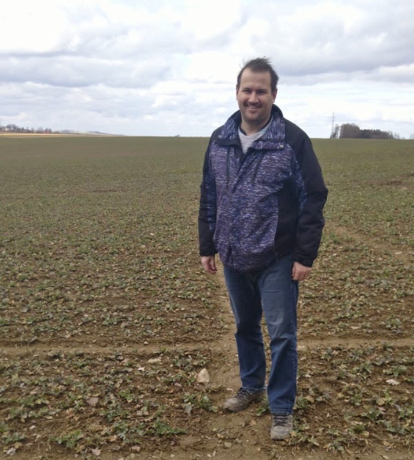 S loňskými výsledky řepky byl p. Leopold spokojen a chválí aktuální stav porostů S loňskými výsledky řepky byl p. Leopold spokojen a chválí aktuální stav porostů