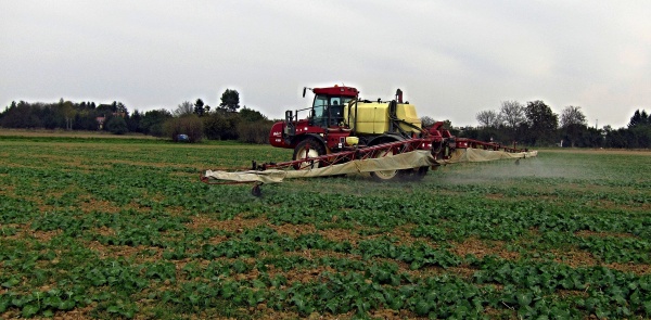 Účinnost použitého pesticidu závisí rovněž na jeho aplikaci